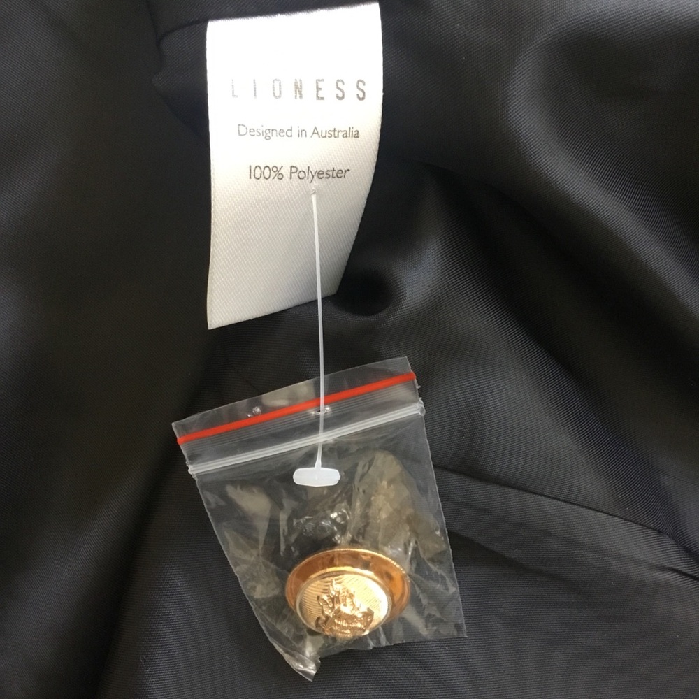 Lioness Palermo Blazer - Picture 7 of 10